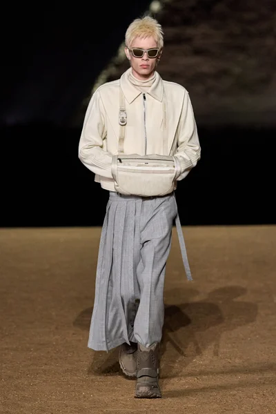 Look 14